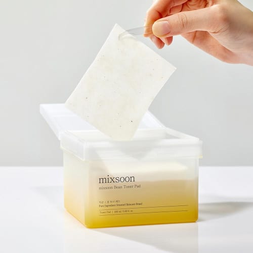 Bean Toner Pad 70 Sheets professional product photo ready to upload to shopify